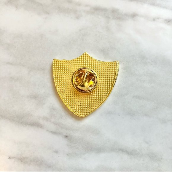 🎉 New Harry Potter Ravenclaw Prefect Badge Pin - Picture 2 of 3